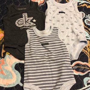 Sleeveless bodysuits, 3 pack